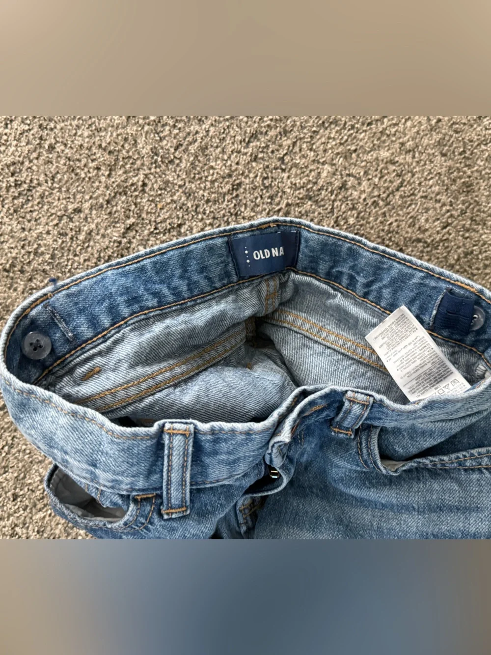Girls Old Navy denim shorts with scalloped embroidered edge size 10